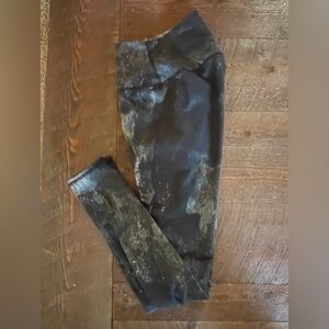 ALO Yoga Camo Leggings